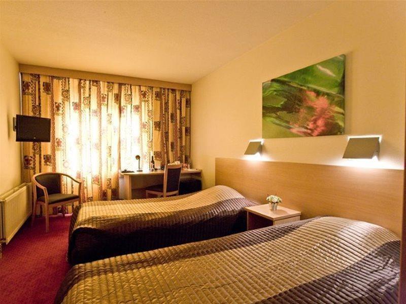 Bastion Hotel Rotterdam Alexander Екстериор снимка