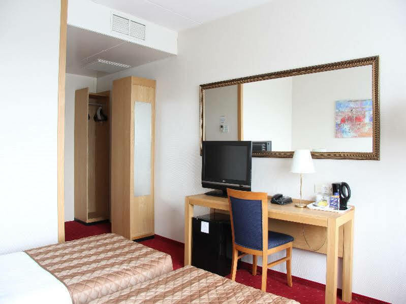 Bastion Hotel Rotterdam Alexander Екстериор снимка