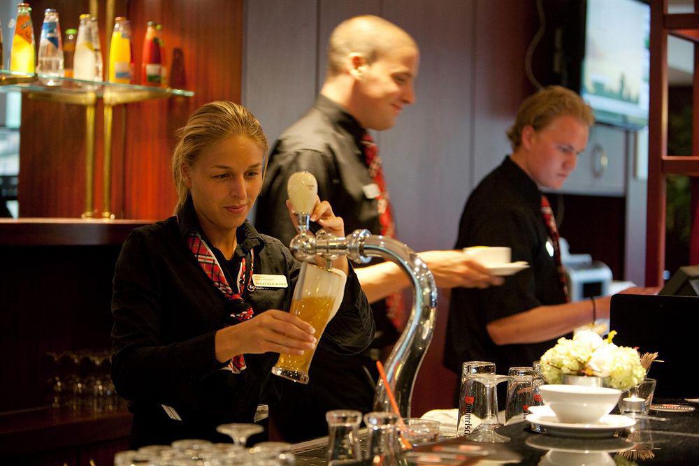 Bastion Hotel Rotterdam Alexander Екстериор снимка